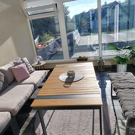 Komfortabele Ferienwohnung In Ruhiger Lage Sassnitz Bagian luar foto