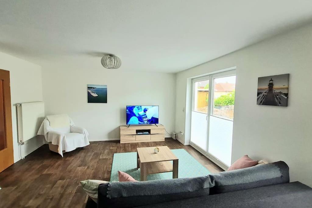 Komfortabele Ferienwohnung In Ruhiger Lage Sassnitz Bagian luar foto